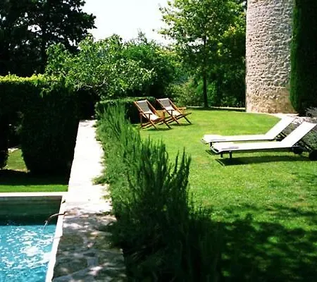 公寓 Sleeps 6 Pool Wifi Fighine