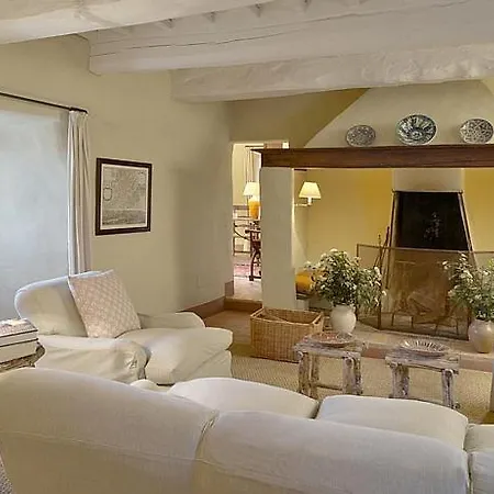 Sleeps 6 Pool Wifi